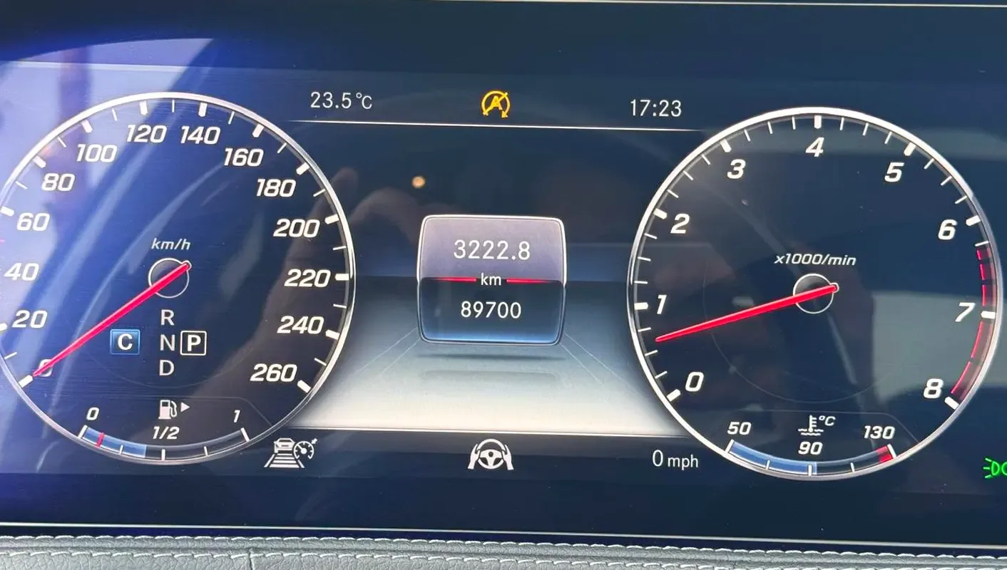 Mercedes-Benz S-Class S 400 d 9G-Tronic 4Matic long base (340 حصان) - 17