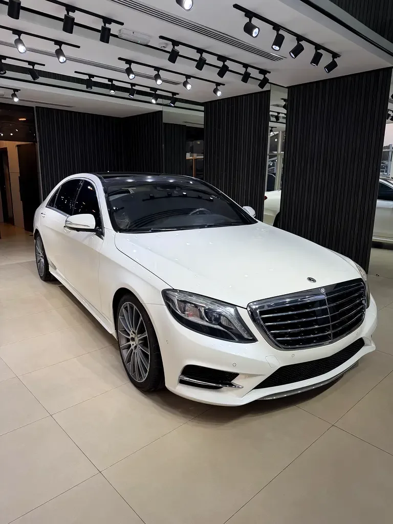 Mercedes-Benz S-Class S 500 7G-Tronic Plus 4Matic long base (455 حصان) - 2
