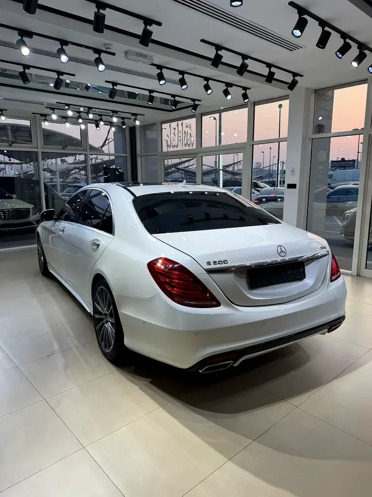 Mercedes-Benz S-Class S 500 7G-Tronic Plus 4Matic long base (455 حصان) - 7