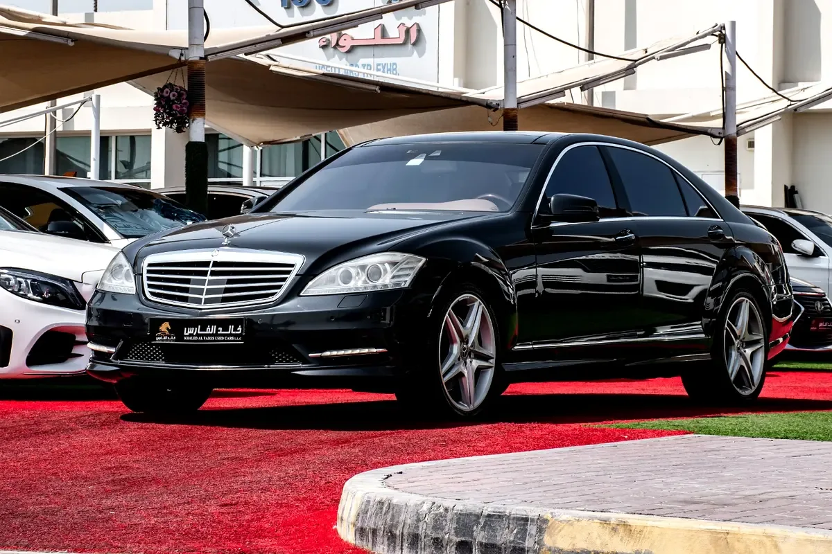 Mercedes-Benz S-Class S 500 BlueEFFICIENCY 7G-Tronic (435 حصان)