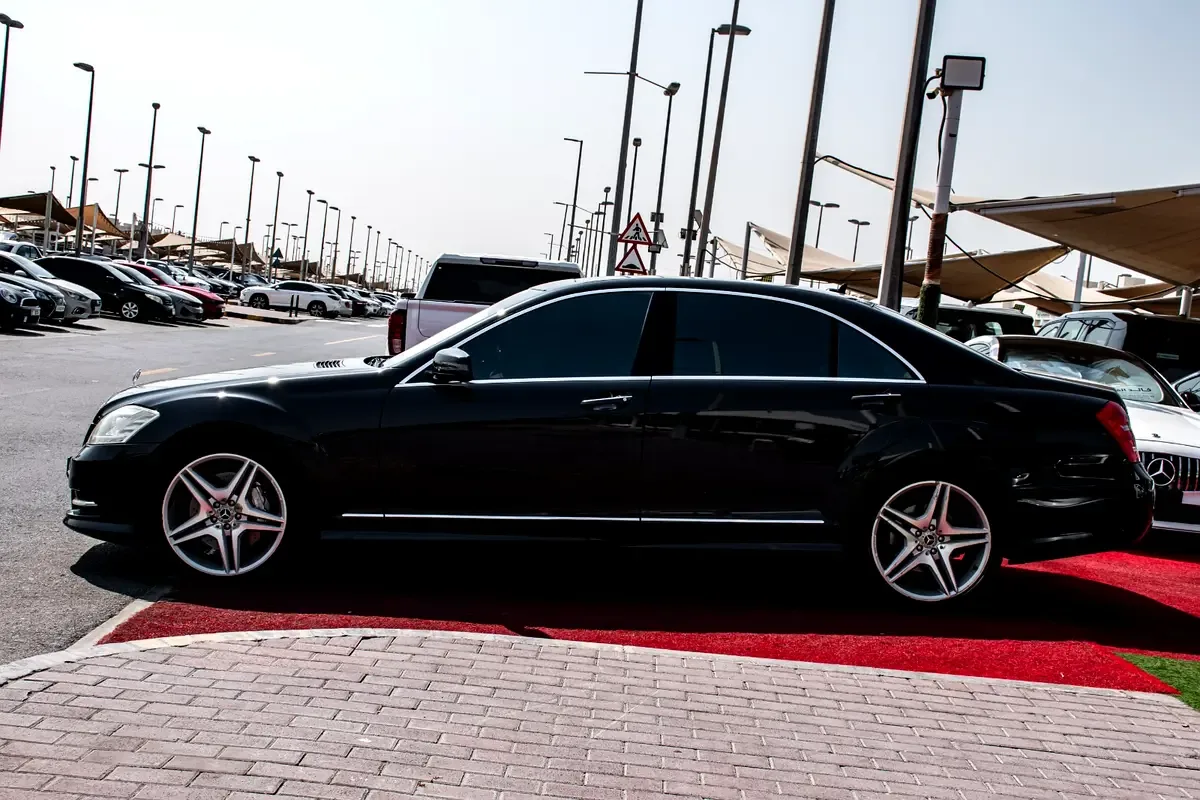 Mercedes-Benz S-Class S 500 BlueEFFICIENCY 7G-Tronic (435 حصان) - 4