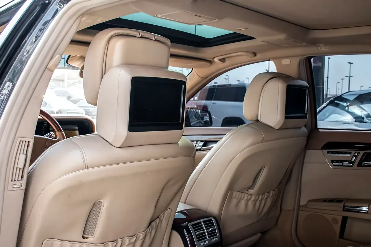 Mercedes-Benz S-Class S 500 BlueEFFICIENCY 7G-Tronic (435 حصان) - 15
