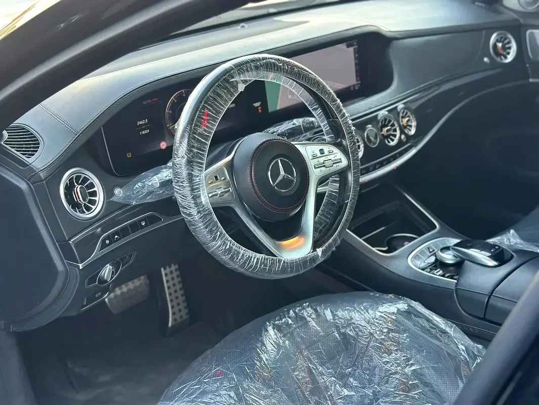 Mercedes-Benz S-Class S 560 9G-Tronic 4Matic long base (469 حصان) - 12