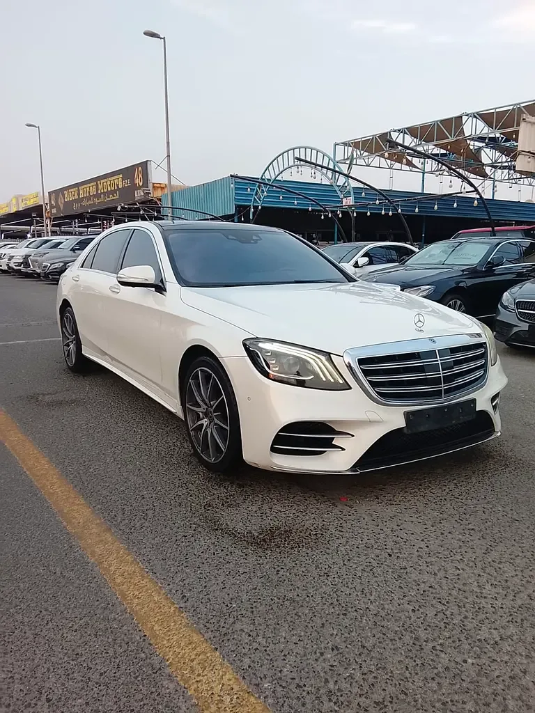 Mercedes-Benz S-Class S 560 9G-Tronic 4Matic long base (469 hp)