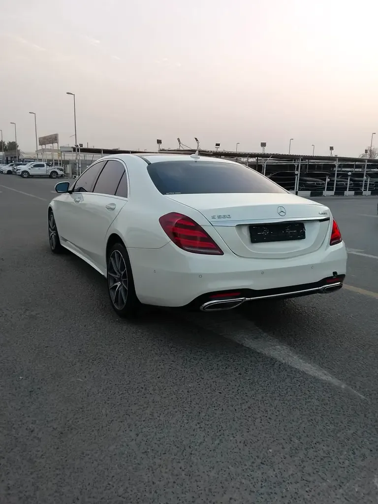 Mercedes-Benz S-Class S 560 9G-Tronic 4Matic long base (469 حصان) - 5