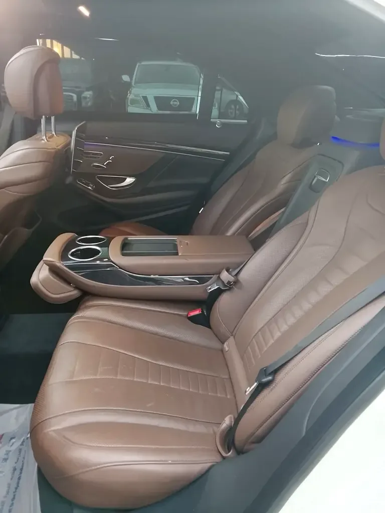 Mercedes-Benz S-Class S 560 9G-Tronic 4Matic long base (469 حصان) - 10