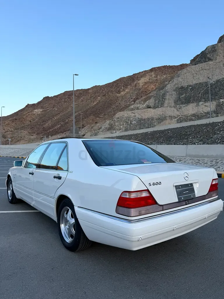 Mercedes-Benz S-Class S 600 AT (394 حصان) - 3