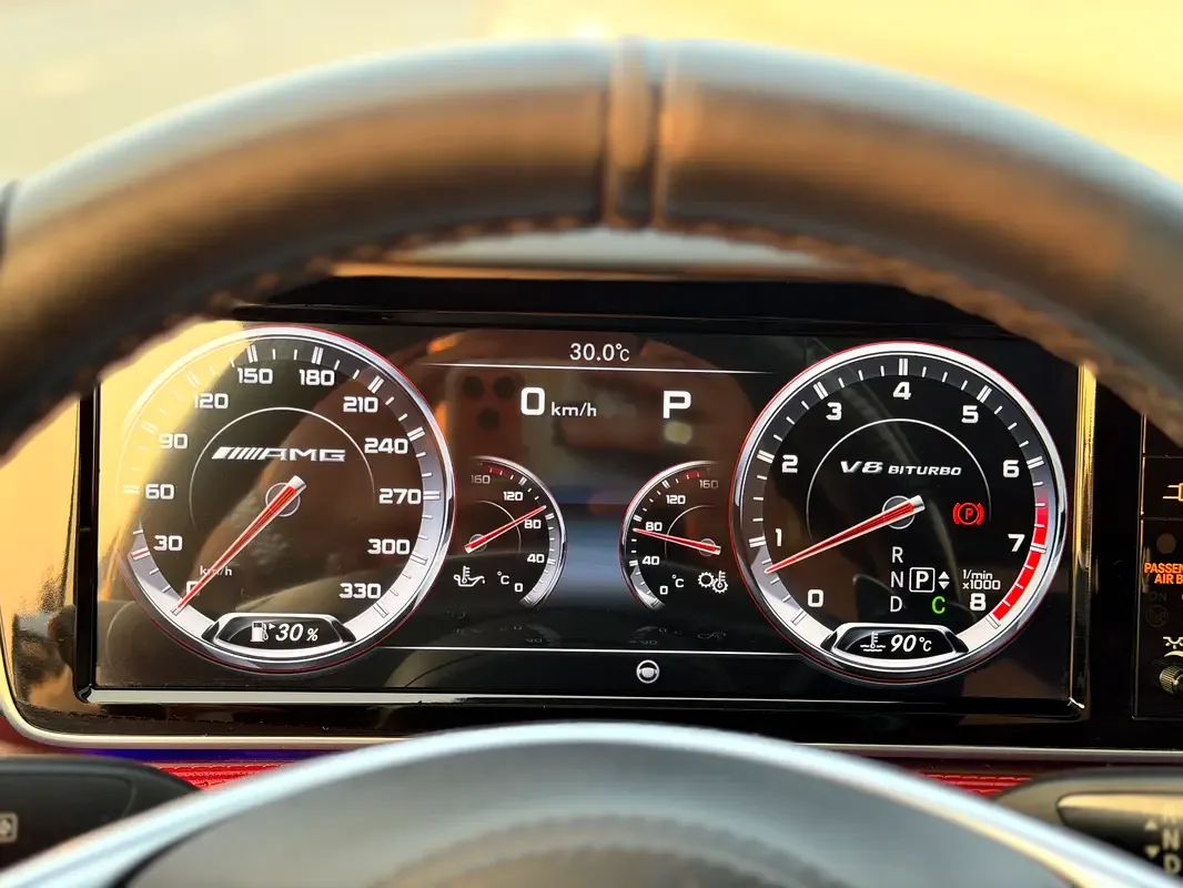 Mercedes-Benz S-Class S 63 AMG 7G-TRONIC PLUS 4Matic (585 حصان) - 19