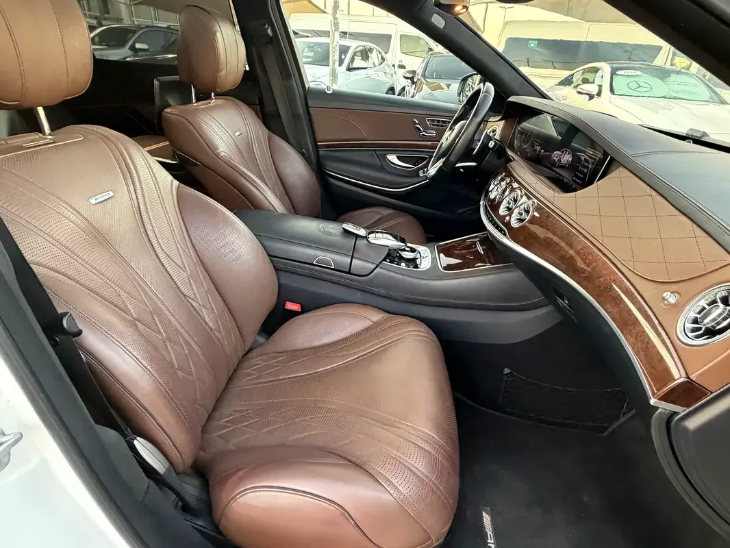 Mercedes-Benz S-Class S 63 AMG 9G-Tronic 4Matic+ long base (612 حصان) - 16