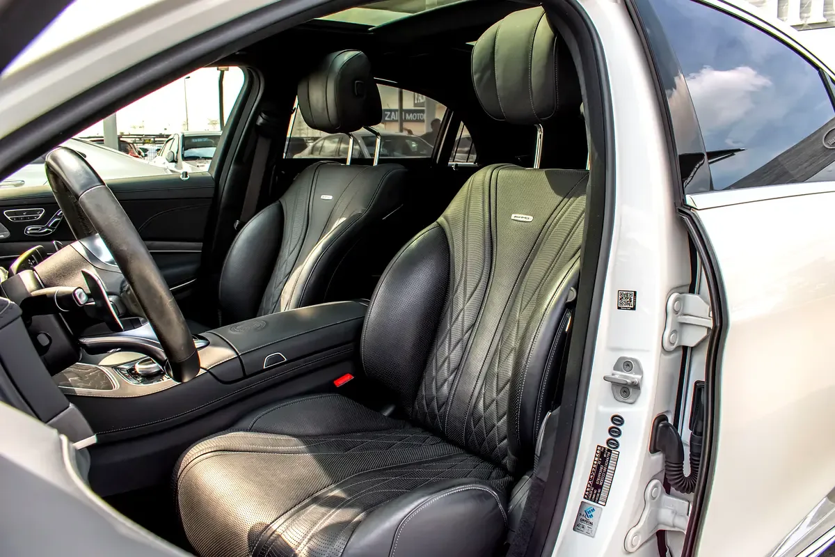 Mercedes-Benz S-Class S 63 AMG 9G-Tronic 4Matic+ long base (612 حصان) - 15