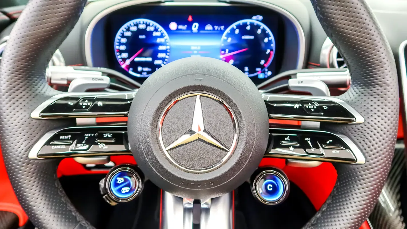 Mercedes-Benz SL-Class AMG 4.0 AT 4WD (585 حصان) - 13