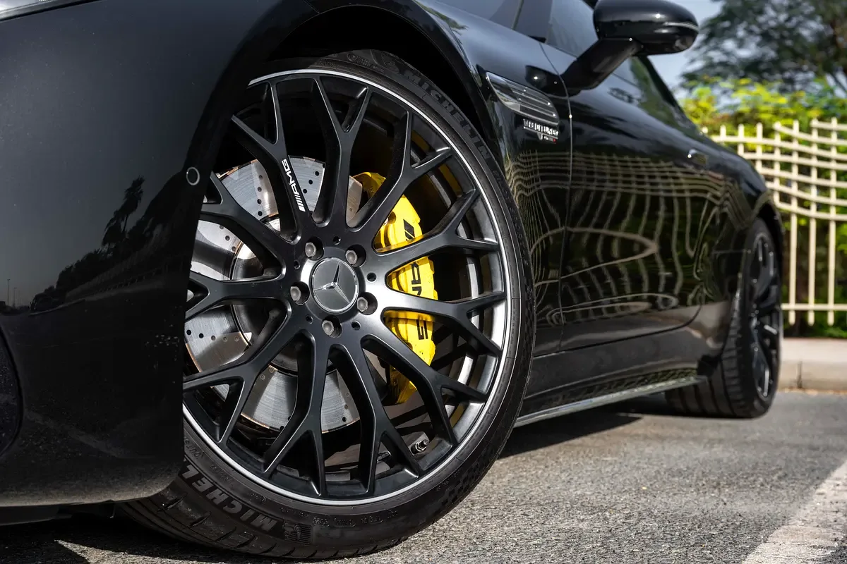 Mercedes-Benz SL-Class AMG 4.0 AT 4WD (585 حصان) - 2