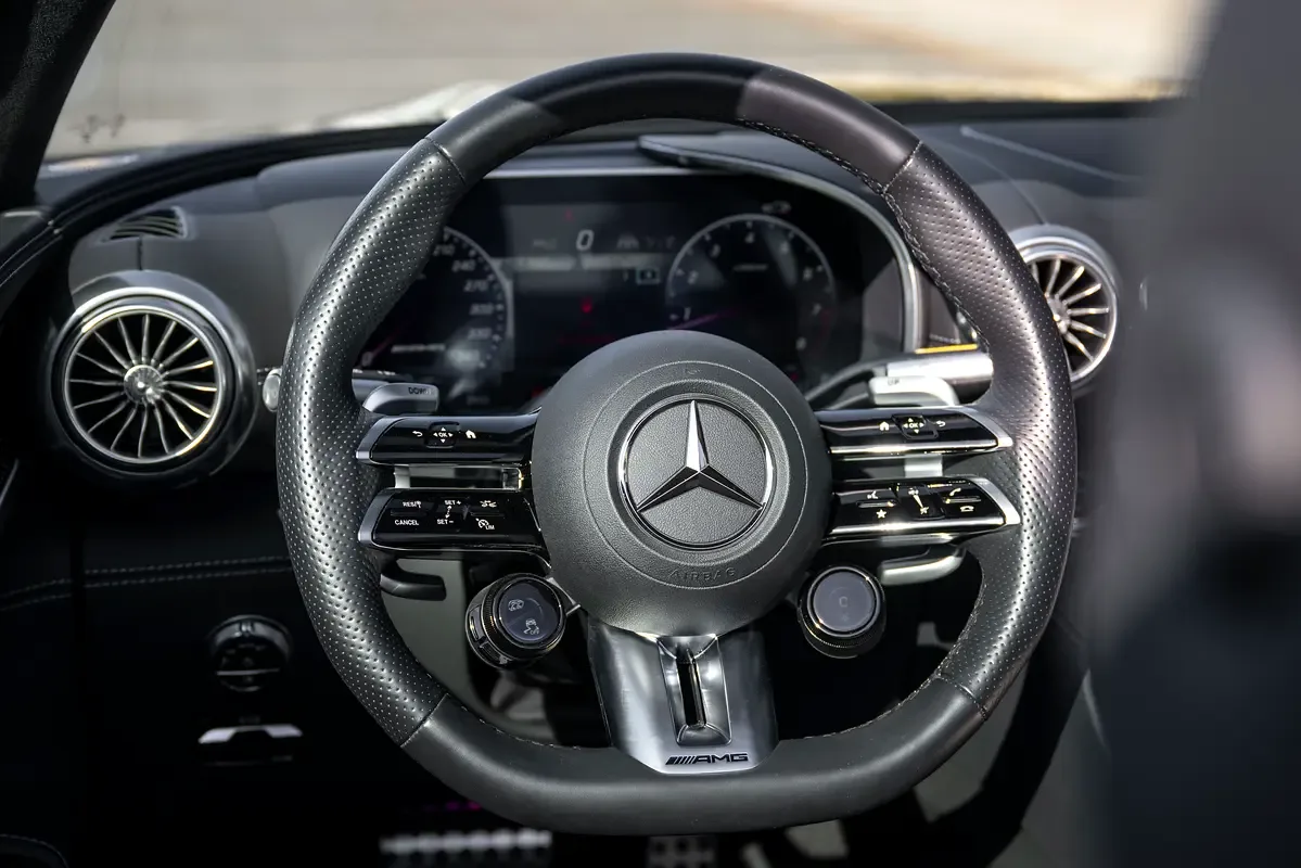 Mercedes-Benz SL-Class AMG 4.0 AT 4WD (585 حصان) - 13