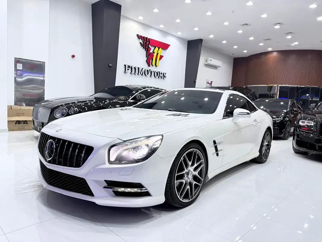 Mercedes-Benz SL-Class SL 500 7G-Tronic Plus (435 hp)