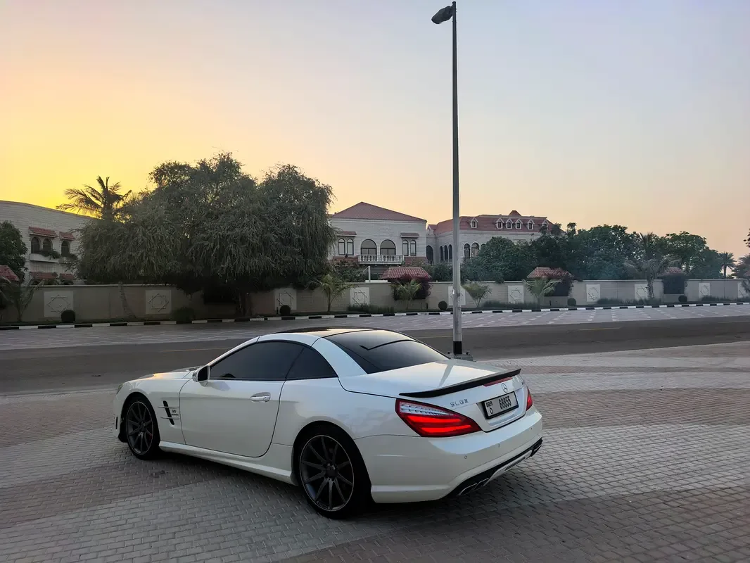 Mercedes-Benz SL-Class SL 500 7G-Tronic Plus (435 حصان) - 4