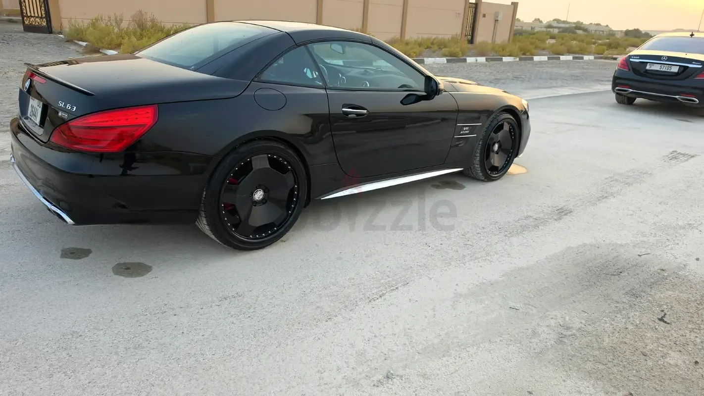Mercedes-Benz SL-Class SL 63 AMG SPEEDSHIFT MCT (571 hp)