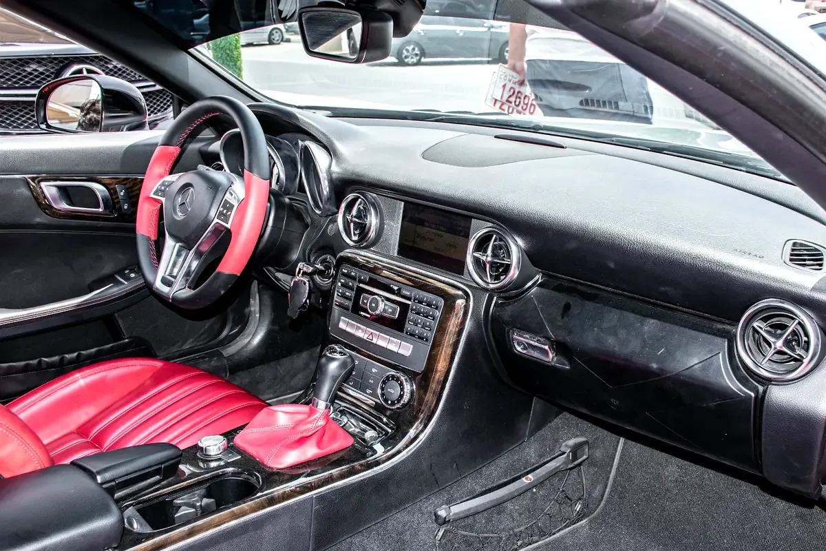 Mercedes-Benz SLK-Class SLK 200 BlueEfficiency 7G-Tronic Plus (184 حصان) - 10