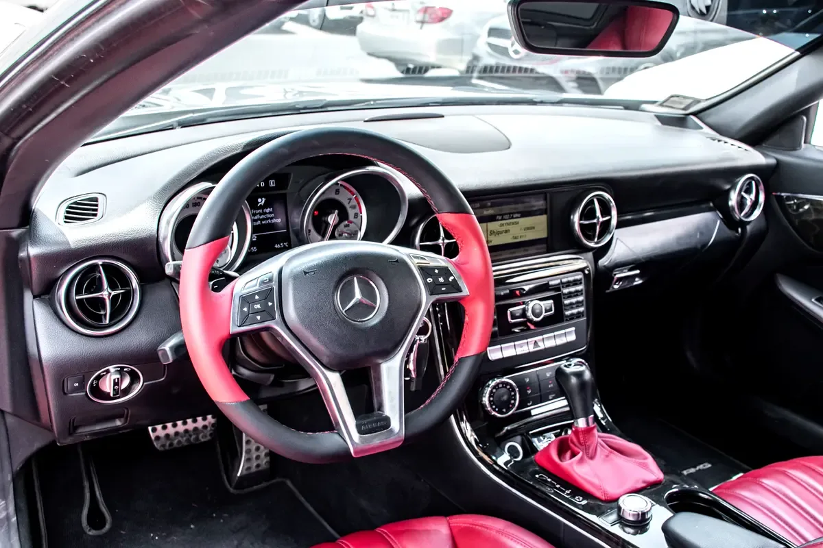 Mercedes-Benz SLK-Class SLK 200 BlueEfficiency 7G-Tronic Plus (184 حصان) - 9