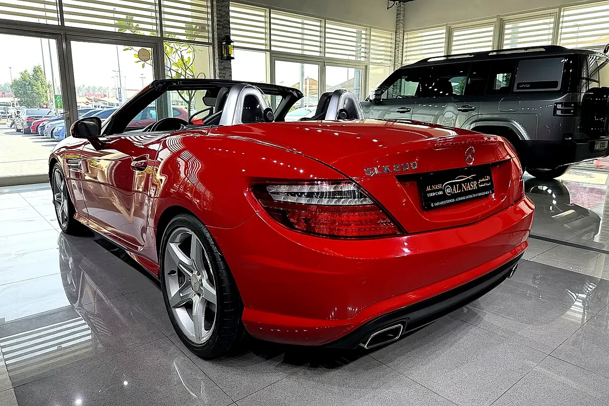 Mercedes-Benz SLK-Class SLK 200 BlueEfficiency 7G-Tronic Plus (184 حصان) - 7