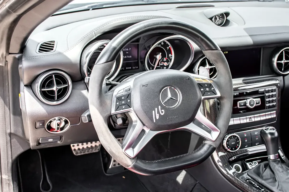 Mercedes-Benz SLK-Class SLK 55 AMG 7G-Tronic Plus (421 hp) - 14