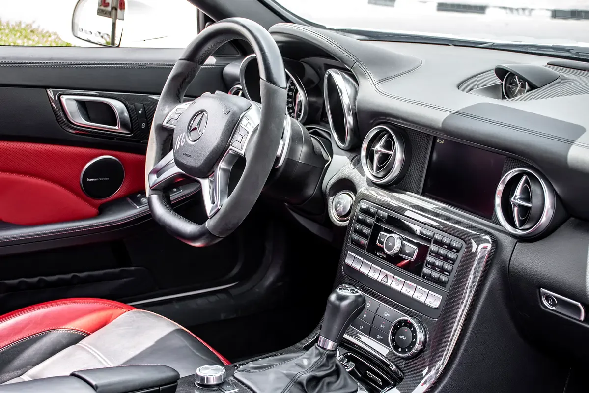 Mercedes-Benz SLK-Class SLK 55 AMG 7G-Tronic Plus (421 hp) - 18