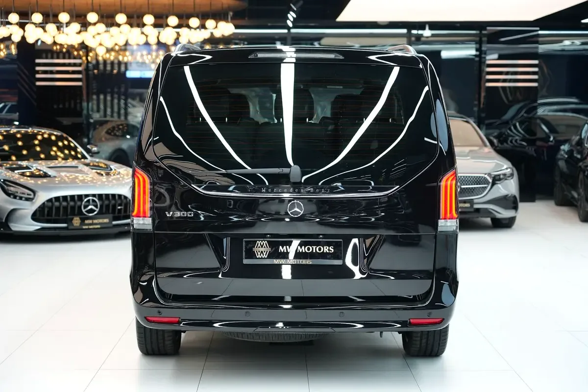 Mercedes-Benz V-Class 2.0 AT (211 حصان) - 4