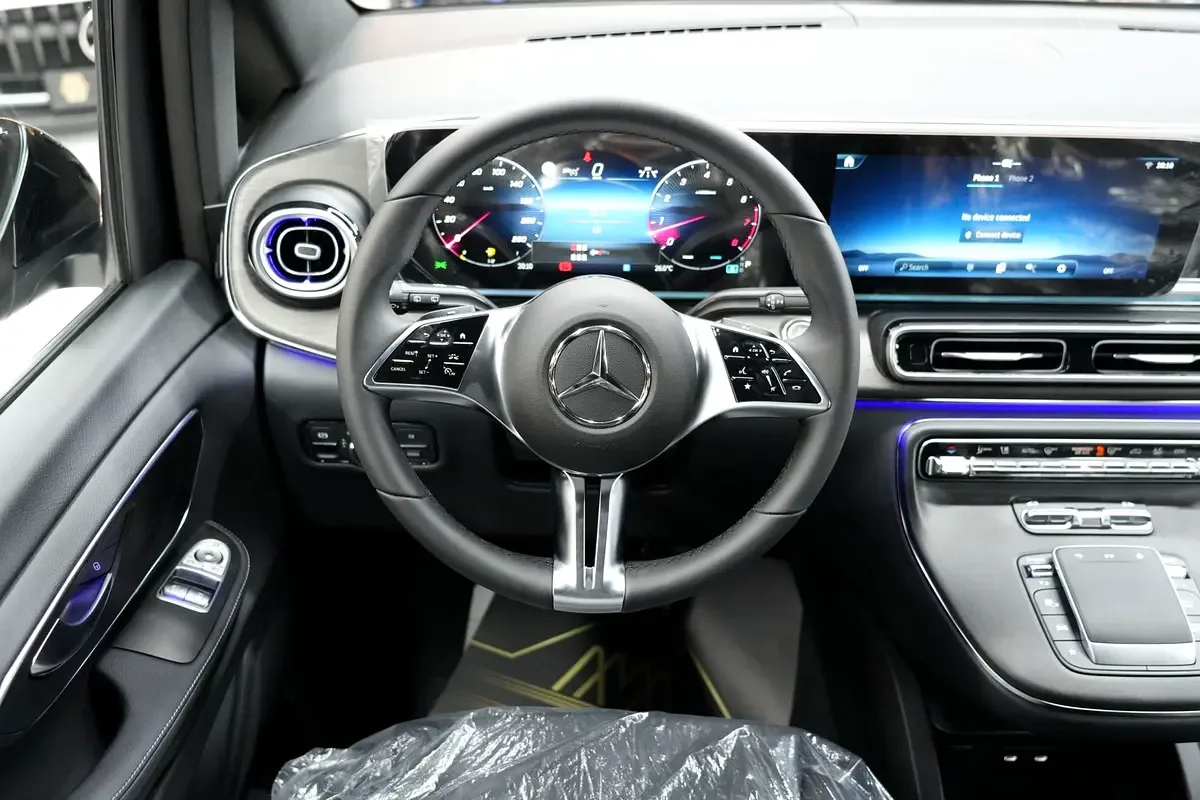 Mercedes-Benz V-Class 2.0 AT (211 حصان) - 9