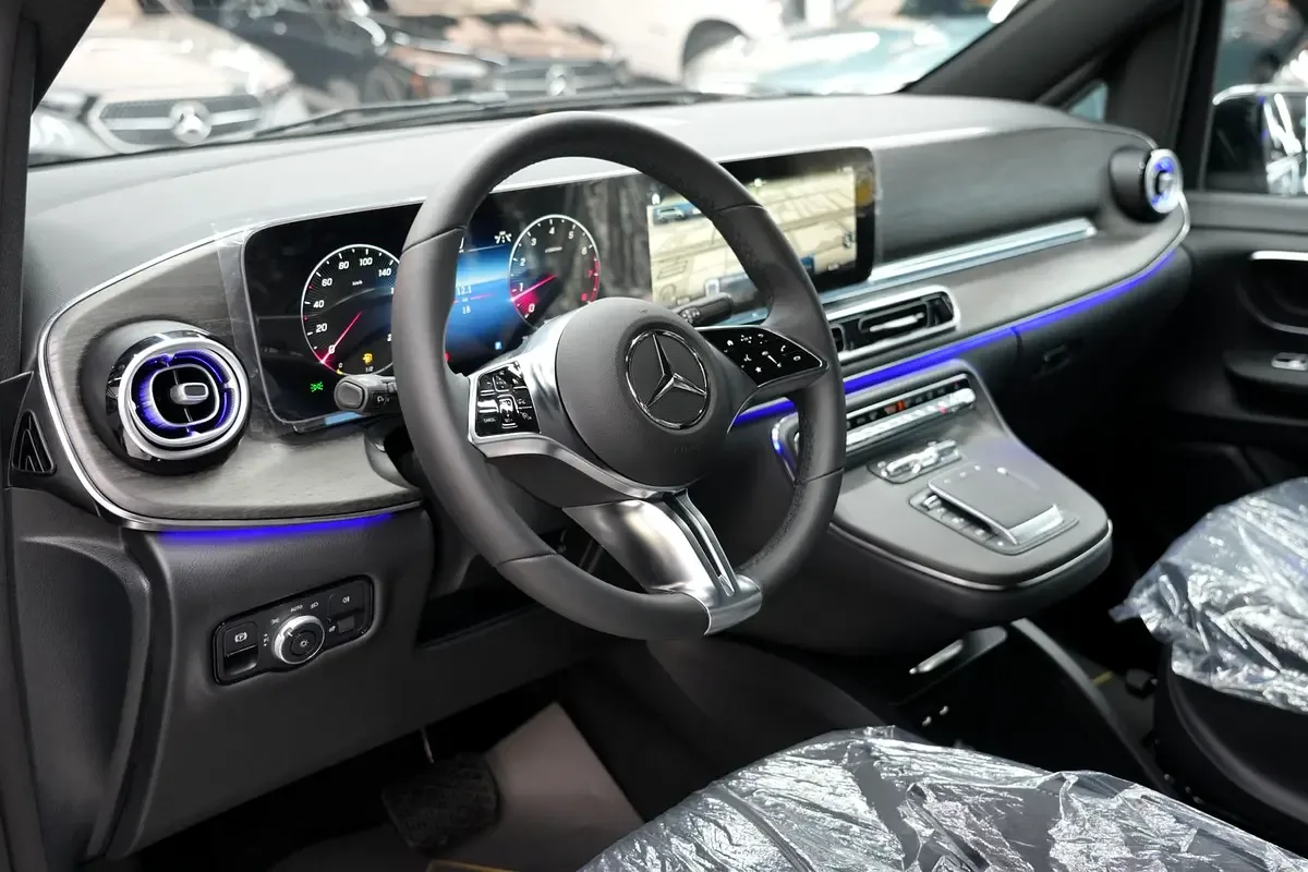 Mercedes-Benz V-Class 2.0 AT (211 حصان) - 10