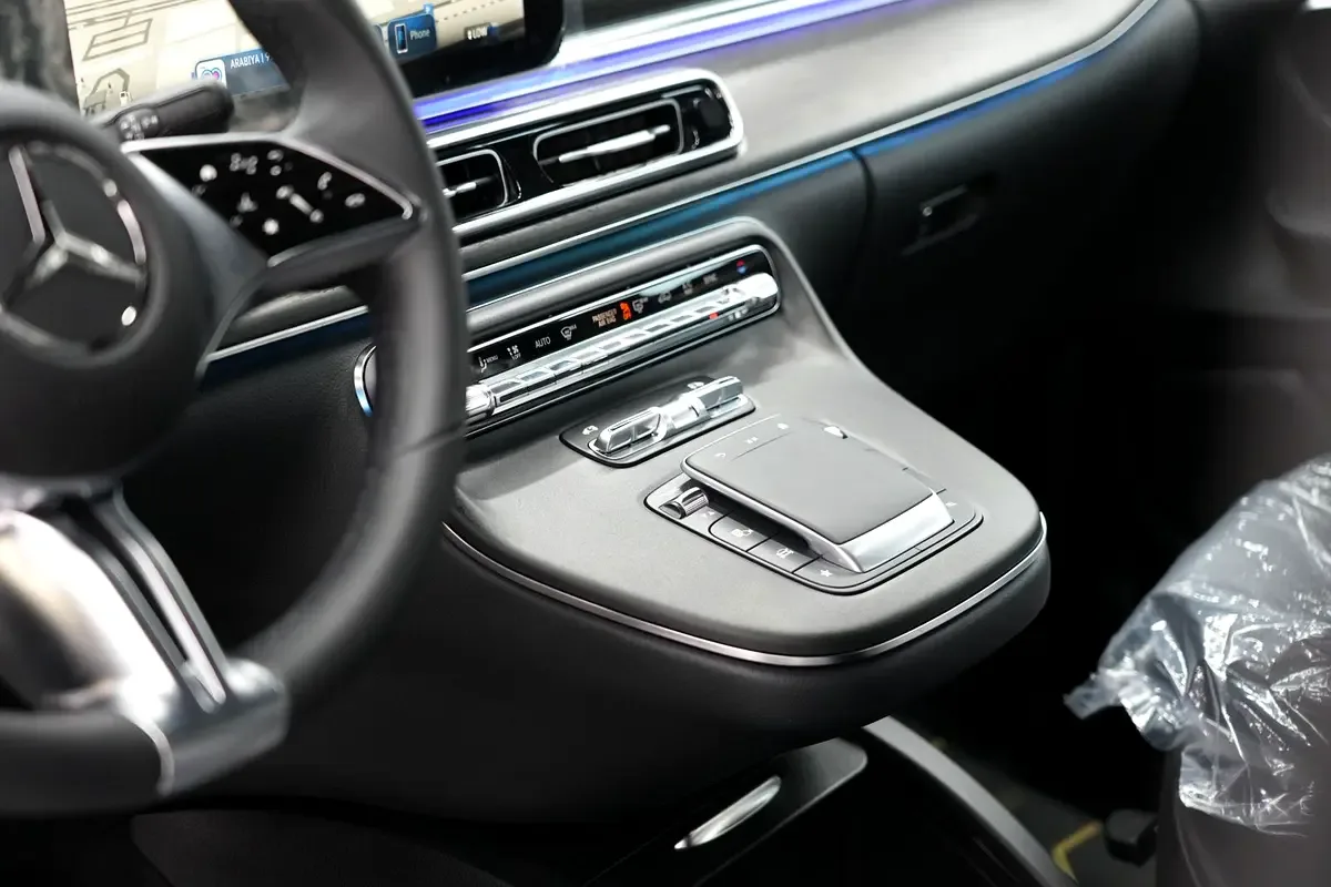 Mercedes-Benz V-Class 2.0 AT (211 حصان) - 8