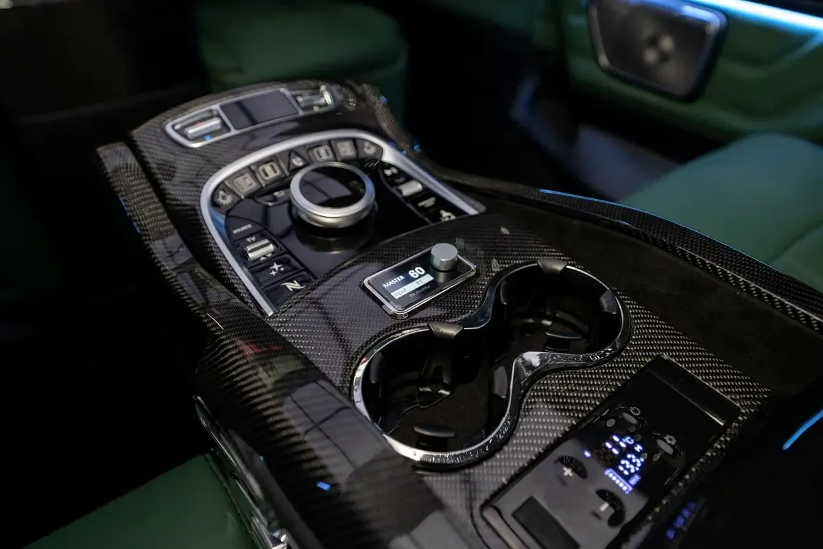 Mercedes-Benz V-Class 2.0 AT (211 hp) - 11