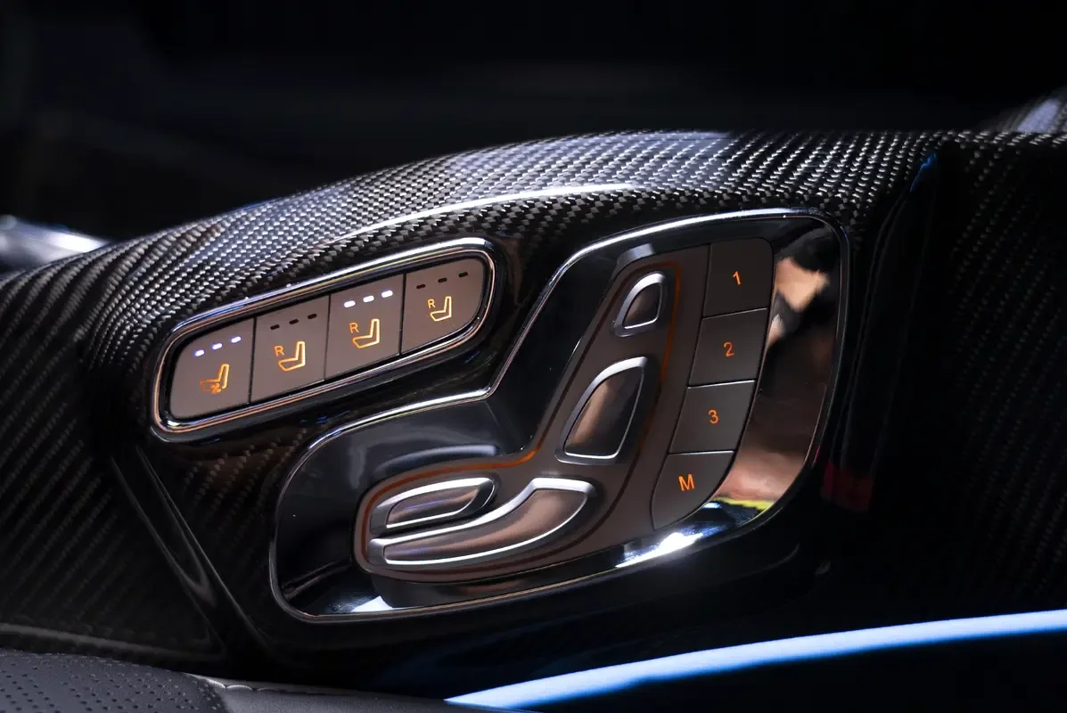 Mercedes-Benz V-Class 2.0 AT (211 حصان) - 13