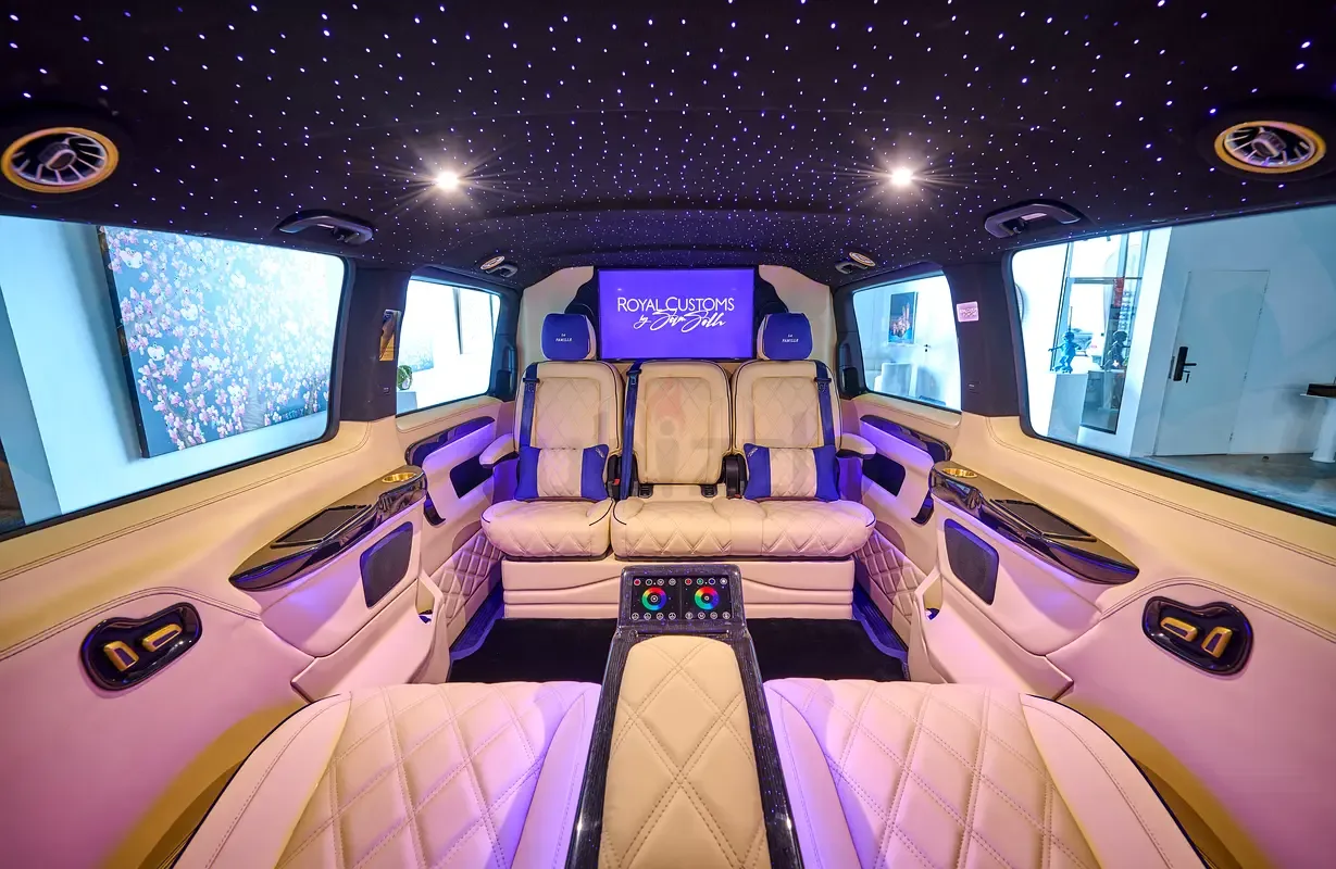 Mercedes-Benz V-Class 2.0 AT (211 حصان) - 2