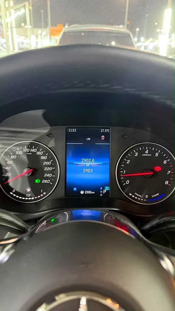 Mercedes-Benz V-Class 2.0 AT RWD (231 حصان) - 8