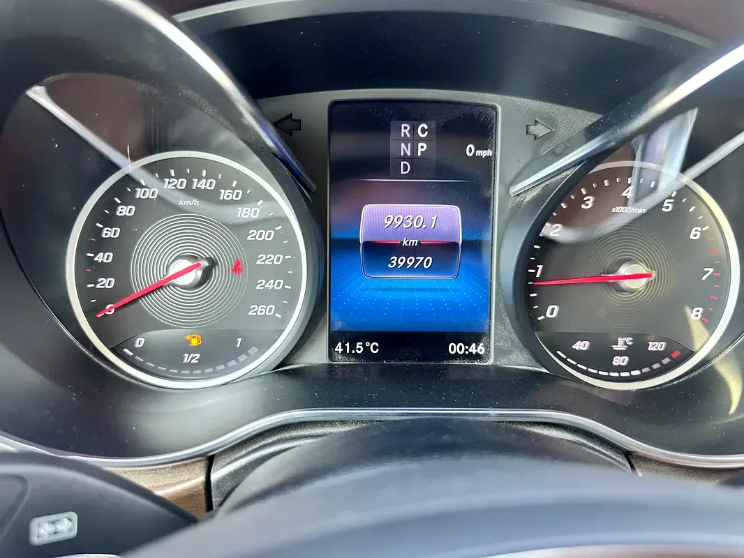 Mercedes-Benz V-Class 2.0 AT RWD (231 hp) - 9