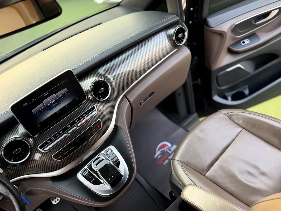 Mercedes-Benz V-Class V 250 AT L3 (211 حصان) - 12