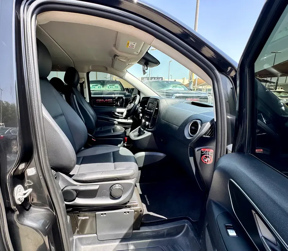 Mercedes-Benz V-Class V 250 AT L3 (211 حصان) - 17
