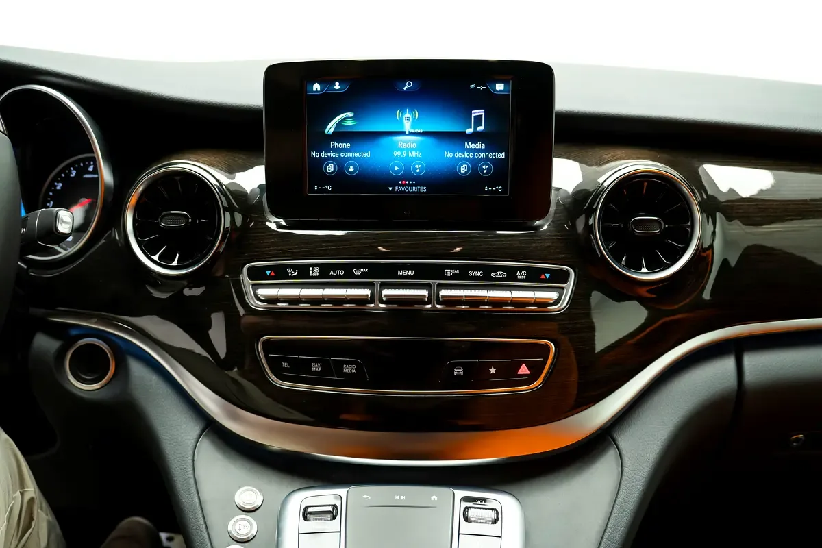 Mercedes-Benz V-Class V 250 AT L3 (211 حصان) - 9