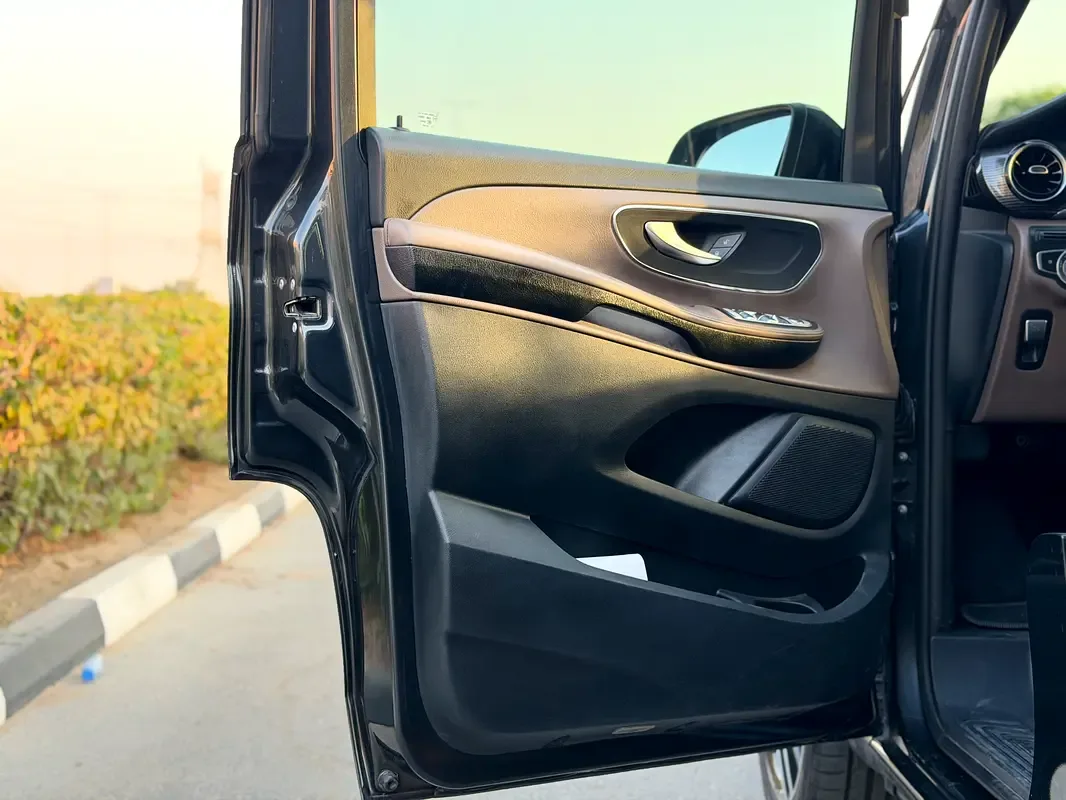 Mercedes-Benz V-Class V 250 AT L3 (211 حصان) - 10