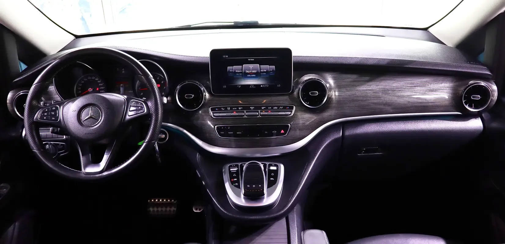 Mercedes-Benz V-Class V 250 AT L3 (211 hp) - 12
