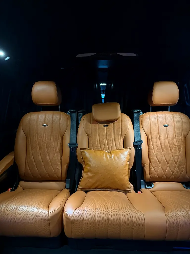 Mercedes-Benz V-Class V 250 AT L3 (211 حصان) - 10