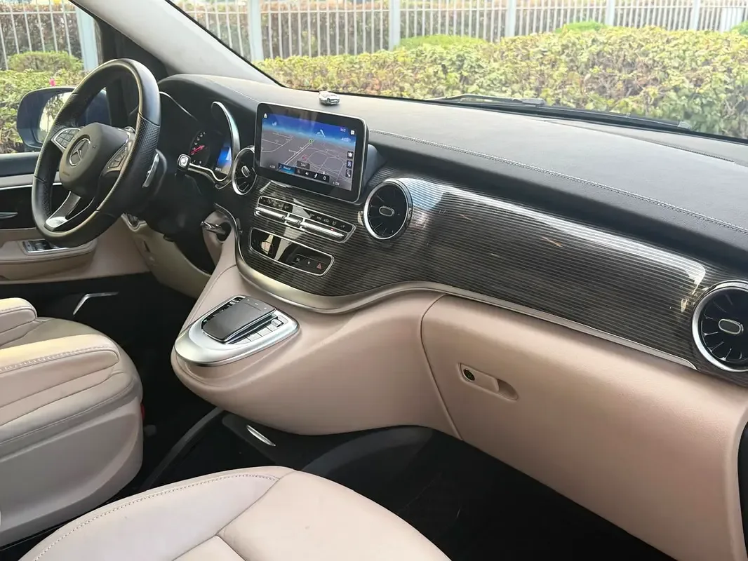 Mercedes-Benz V-Class V 250 AT L3 (211 حصان) - 13