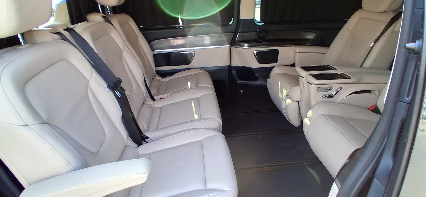 Mercedes-Benz V-Class V 250 AT L3 (211 حصان) - 12