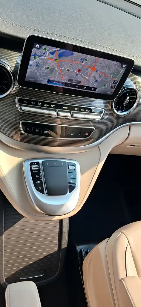 Mercedes-Benz V-Class V 250 AT L3 (211 حصان) - 19