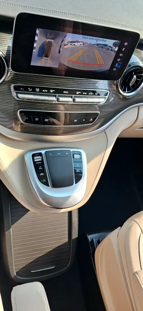 Mercedes-Benz V-Class V 250 AT L3 (211 حصان) - 20