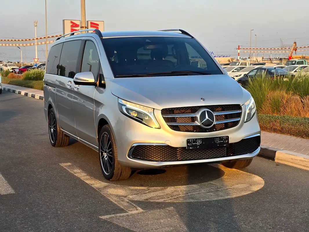 Mercedes-Benz V-Class V 250 AT L3 (211 hp)