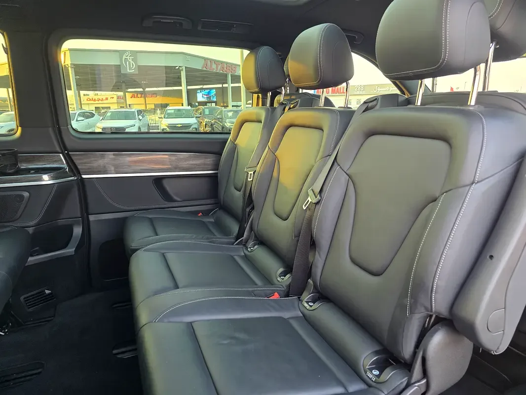 Mercedes-Benz V-Class V 250 AT L3 (211 hp) - 16