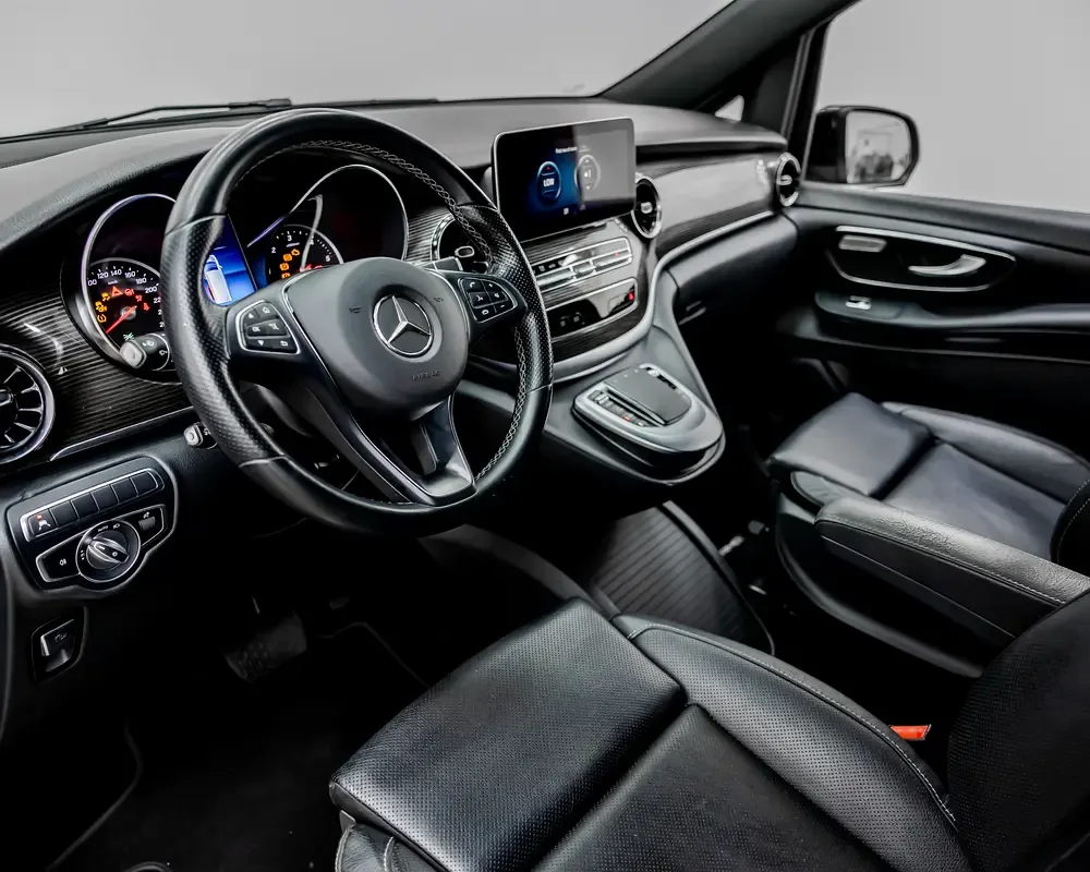Mercedes-Benz V-Class V 250 d AT L1 (190 حصان) - 8