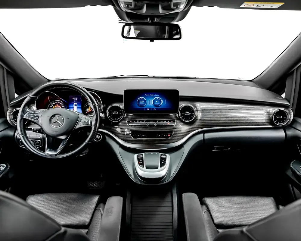Mercedes-Benz V-Class V 250 d AT L1 (190 حصان) - 7