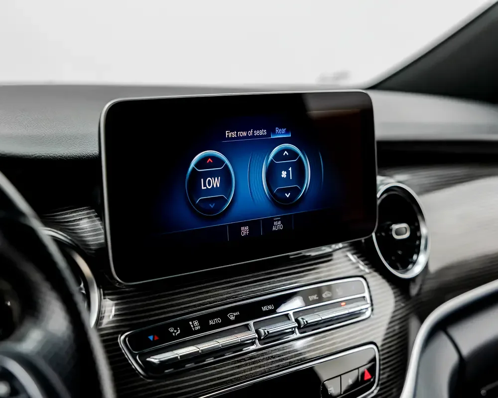Mercedes-Benz V-Class V 250 d AT L1 (190 حصان) - 12