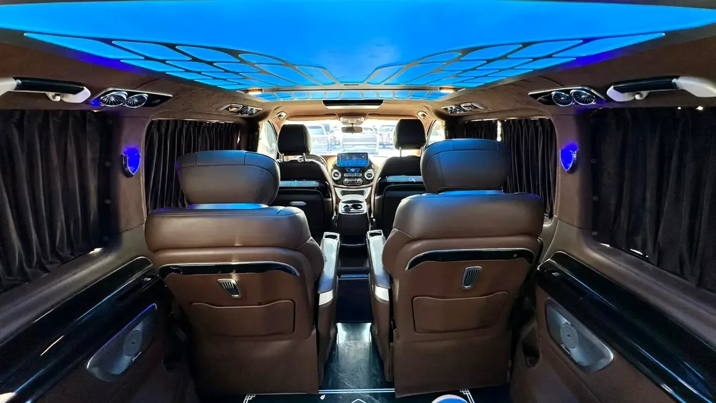 Mercedes-Benz Vito 2.0 AT RWD (211 حصان) - 13
